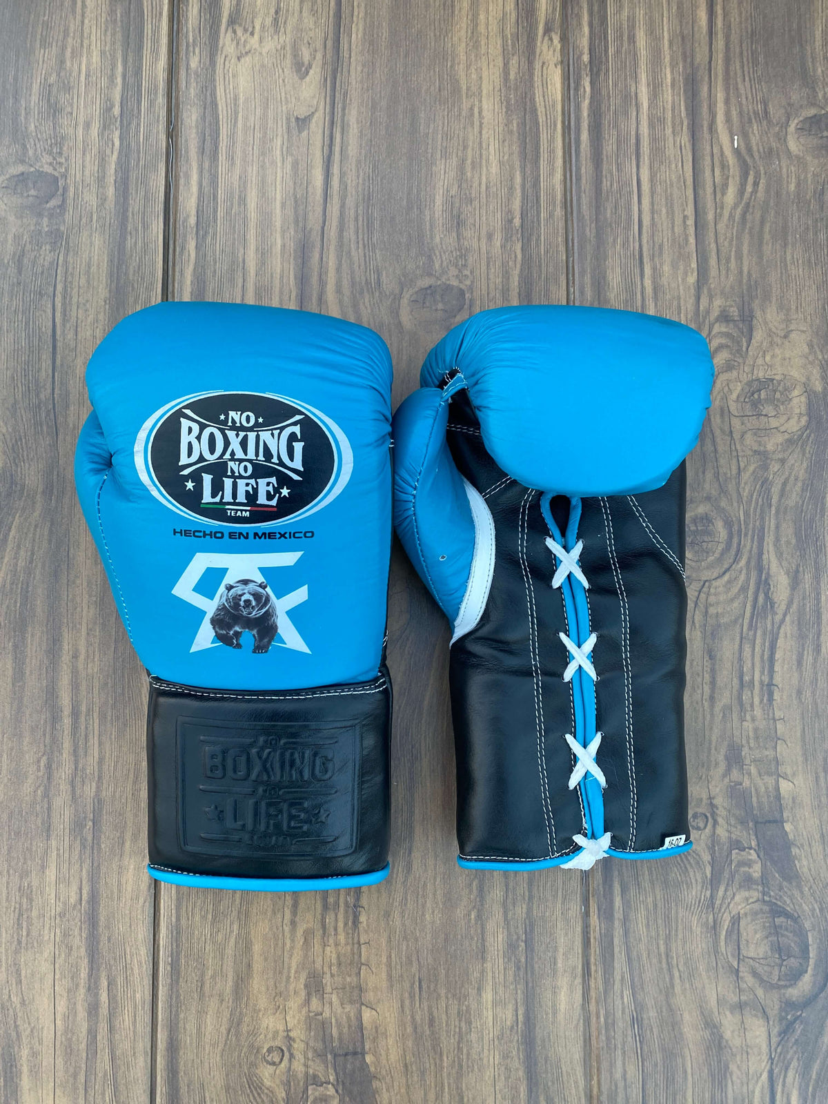 No Boxing No Life Gloves Sky-Blue/Black Padded Leather Gloves Front View