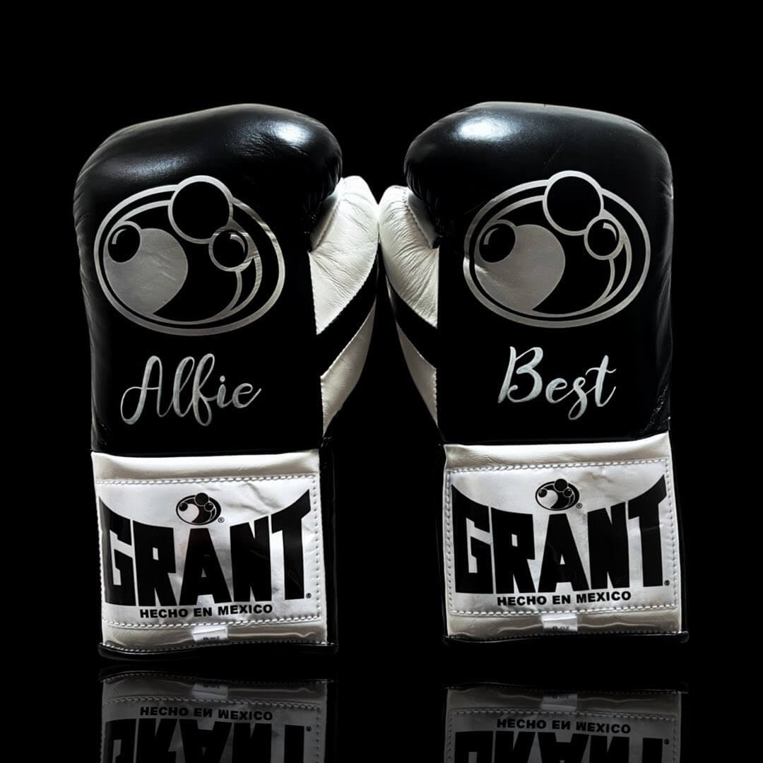 Grant Black/White Boxing Set Gloves