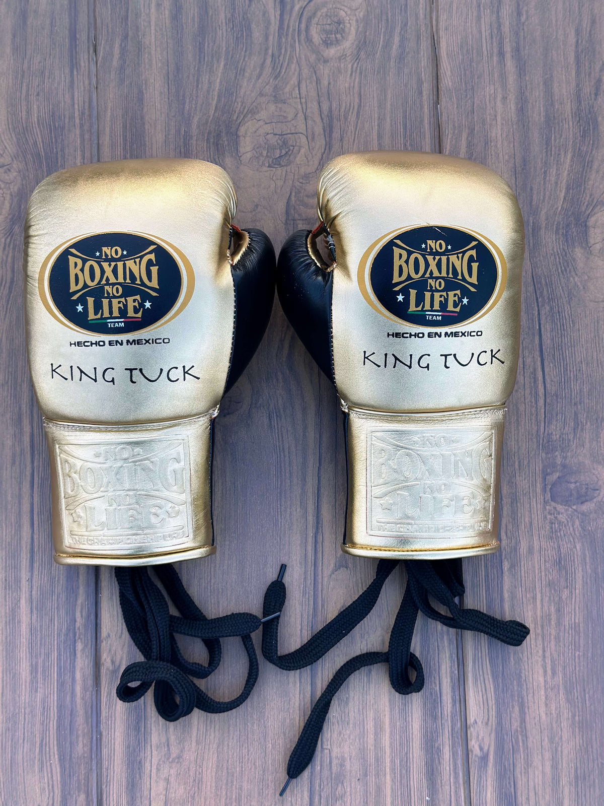 No Boxing No Life Gloves Gold/Black Leather Training Gloves Back View