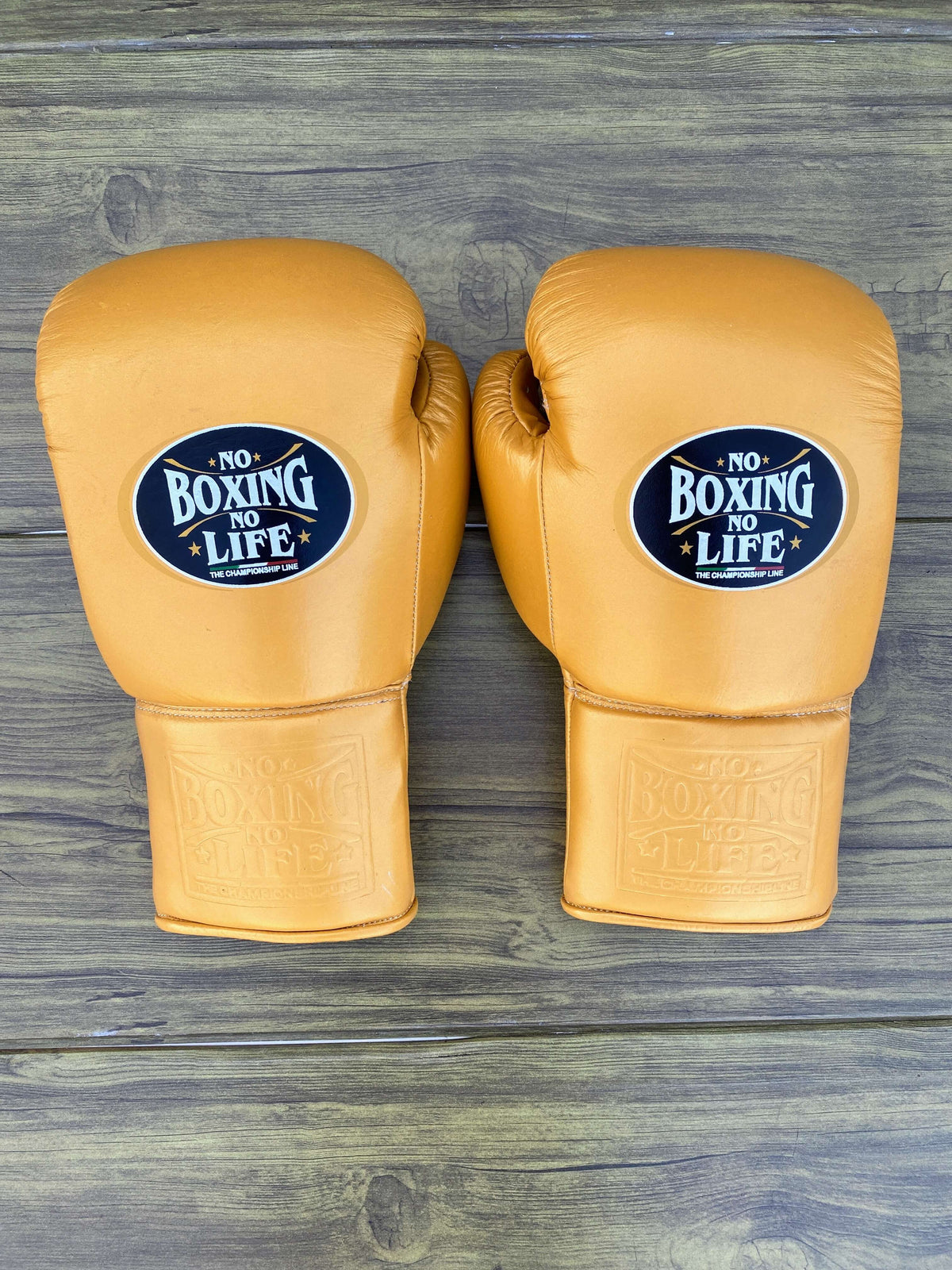 No Boxing No Life Gloves Golden Leather Training Gloves Back View
