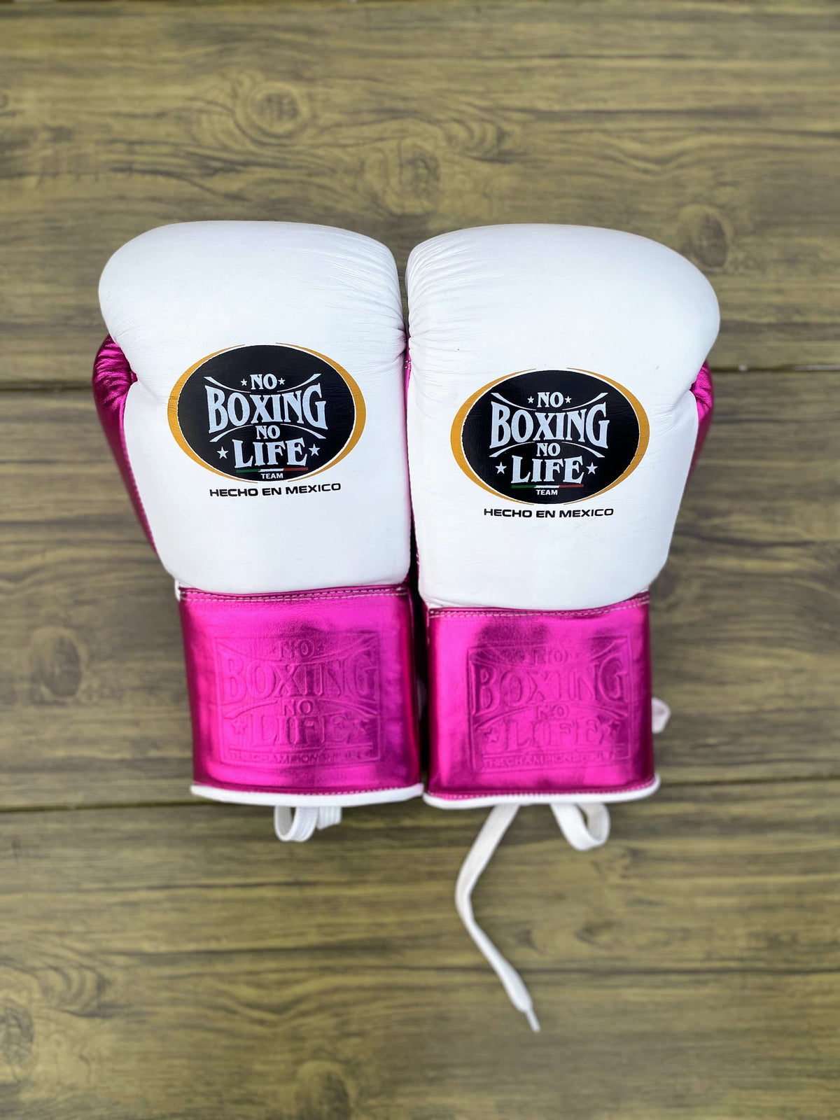 No Boxing No Life Gloves White/Pink Leather Gloves Back View