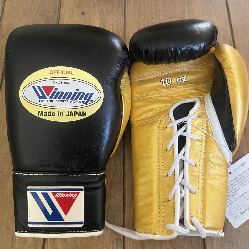 Winning Black/Gold Japanese Logo boxing gloves lace up high quality sparring gloves