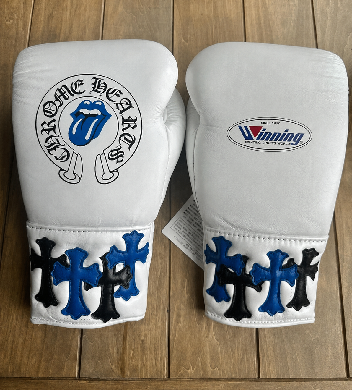 Winning Boxing Gloves White/Black/Blue Padded Leather Gloves for Heavy Bag Work