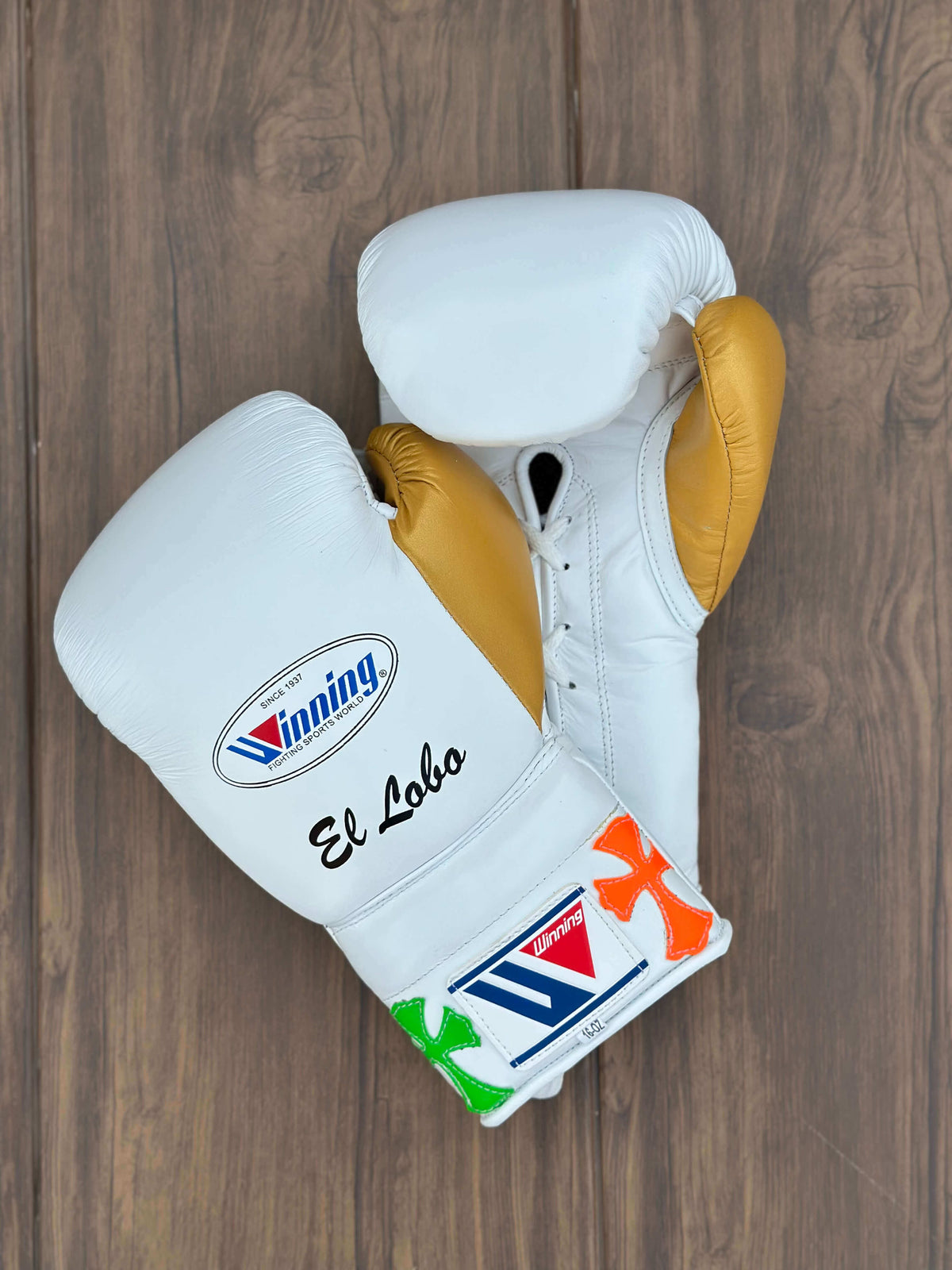 Winning White/Gold 14oz Boxing Gloves Custom Sparring Gloves Front View
