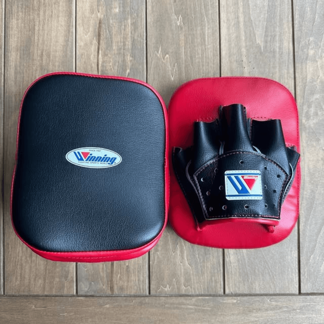 Winning Boxing Mitts Black/Red Leather Focus Mitts for Coach Use