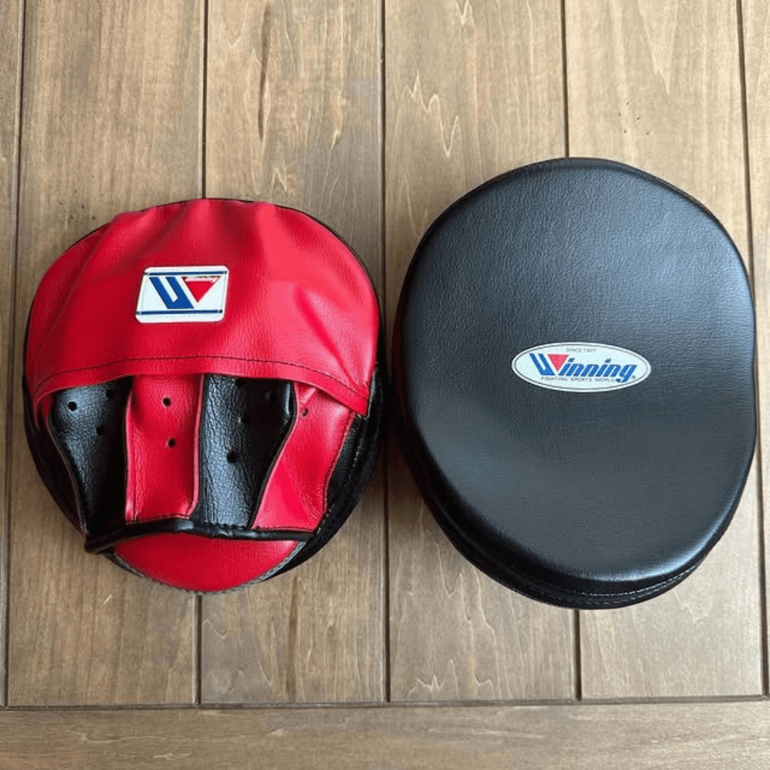 Winning Boxing Mitts Black/Red Curved Leather Mitts for Workout Sessions