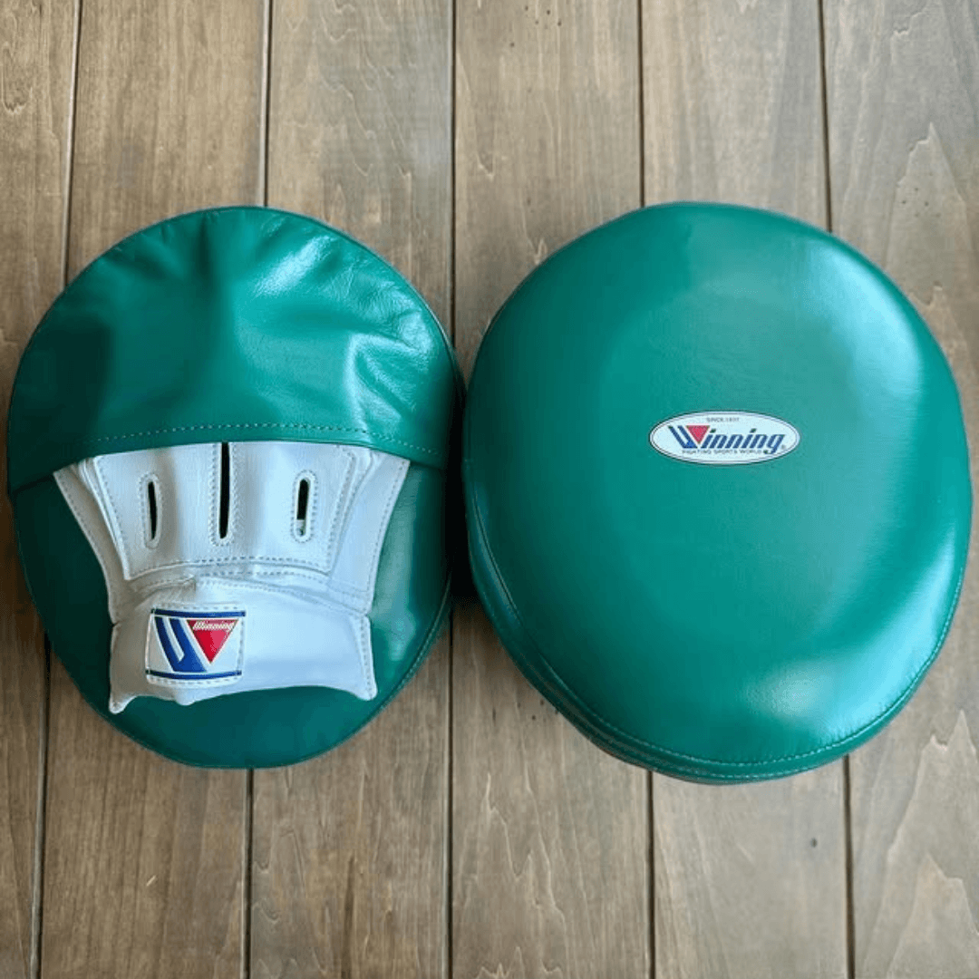 Winning Boxing Mitts Green/White Curved Leather Focus Mitts for Training