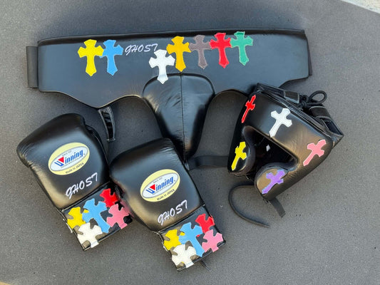 Winning Full Gear Boxing Set Black 14oz Gloves Training Pack