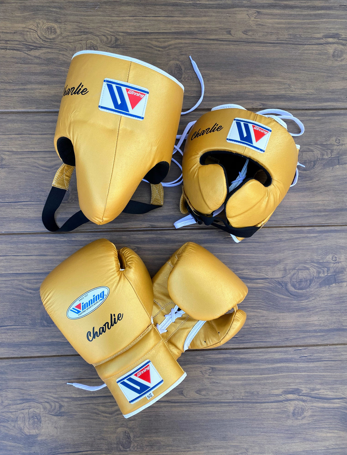 Winning Full Gear Boxing Set Gold Full Set View