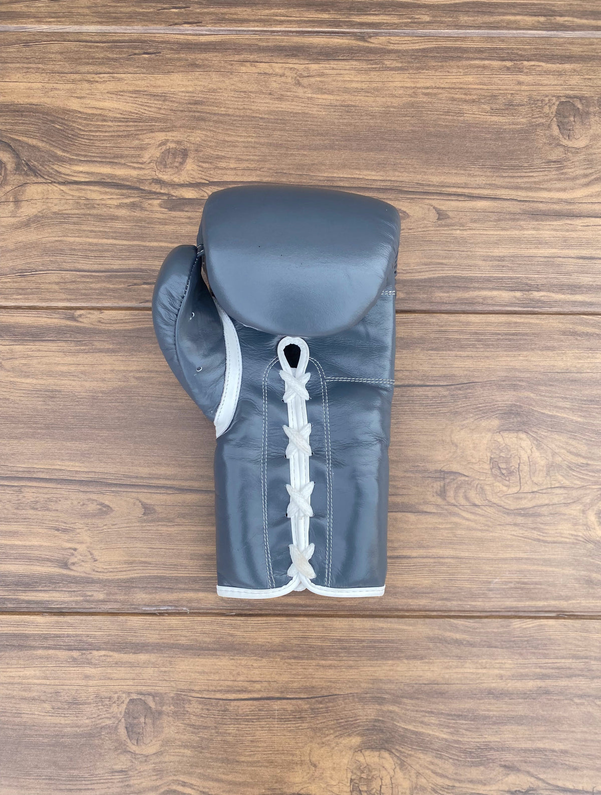 Winning Leather Boxing Set Grey Sparring Set Gloves Front View