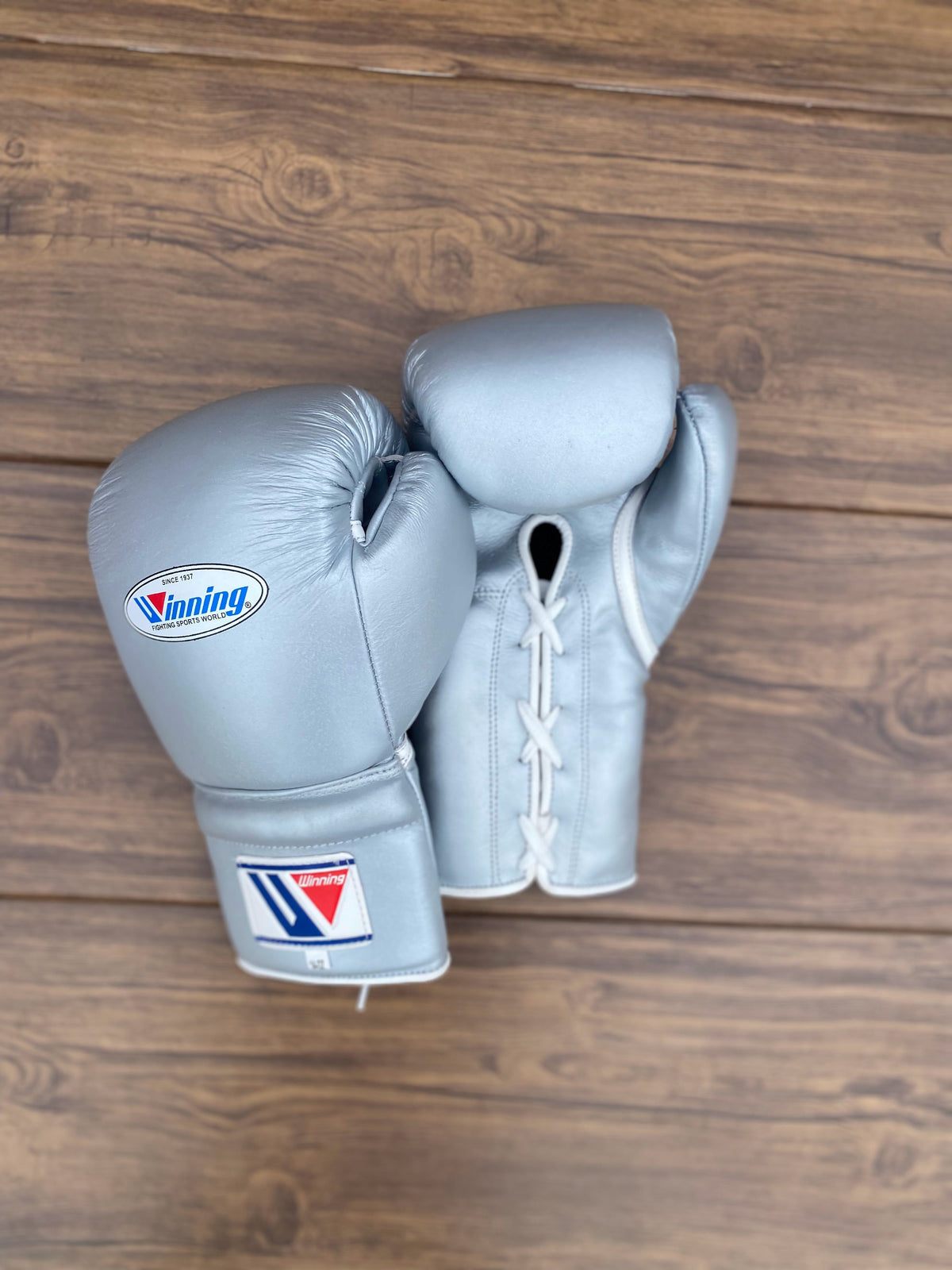 Winning Silver Full Boxing Set Gloves 